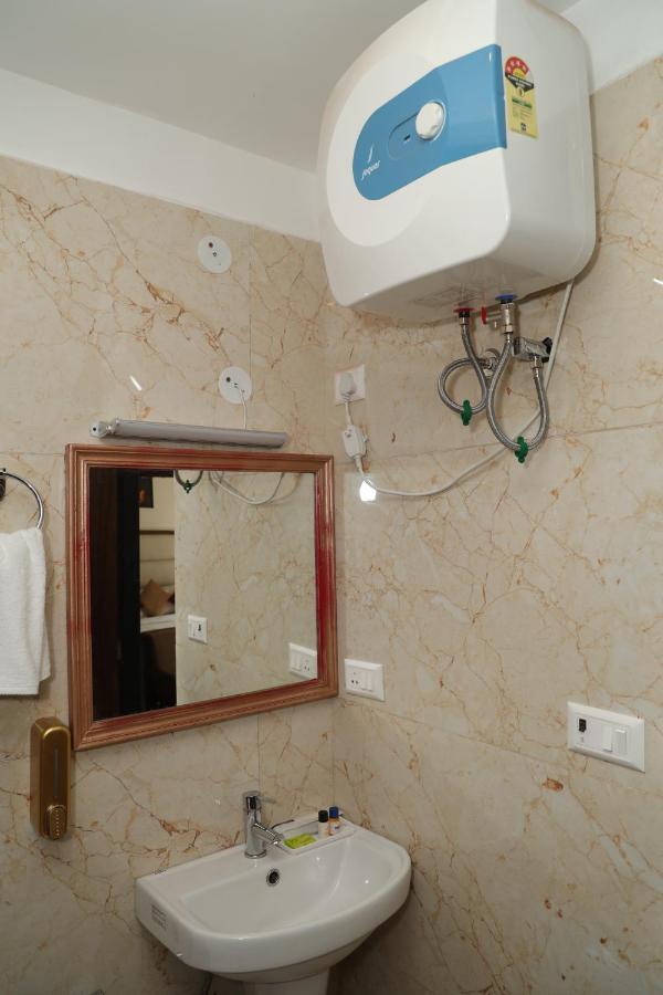 Hotel Cordelia Inn By Devpaga Hotels Pvt Ltd Rishīkesh المظهر الخارجي الصورة