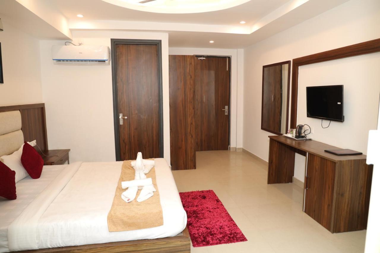Hotel Cordelia Inn By Devpaga Hotels Pvt Ltd Rishīkesh المظهر الخارجي الصورة